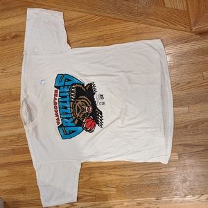 Vintage Vancouver Grizzlies t-shirt